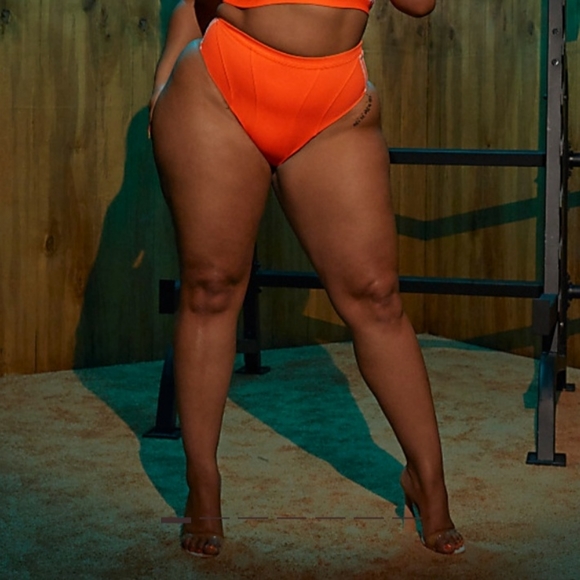 BIKINI BOTTOM IVY PARK 2x - Picture 3 of 5